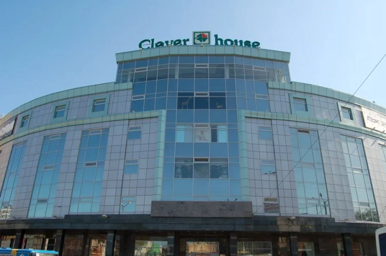 Clover House (Кловер Наус) Владивосток